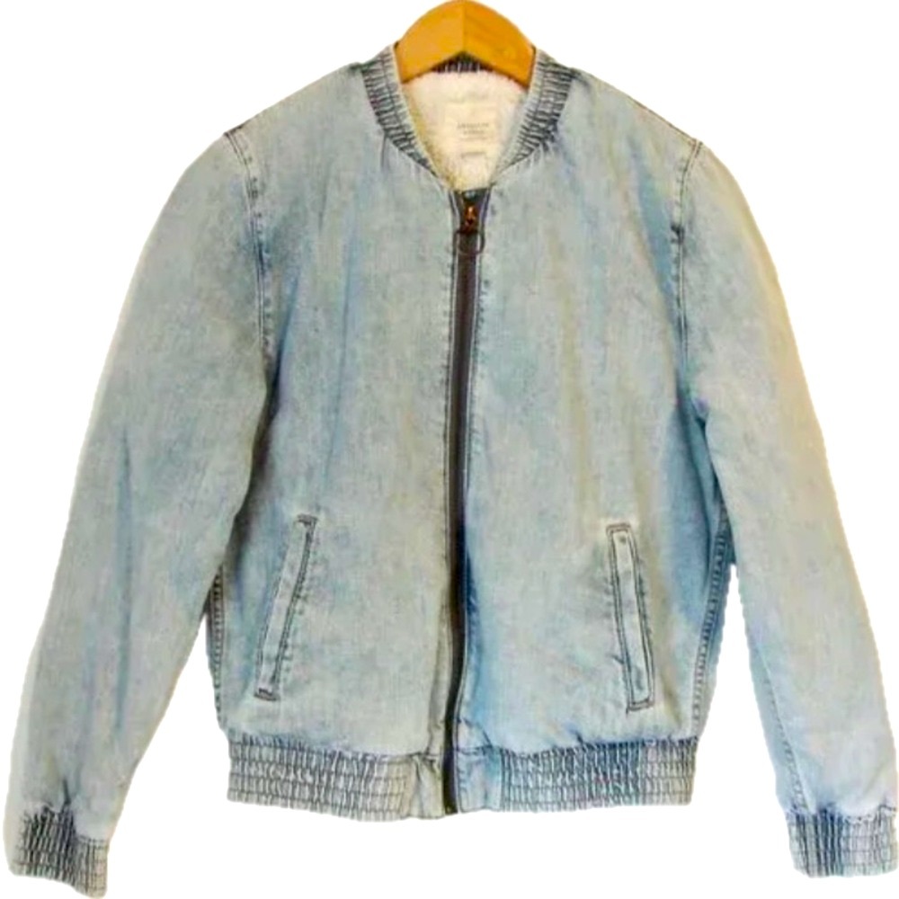 American Eagle Outfitters Sherpa Lined Denim Jacket